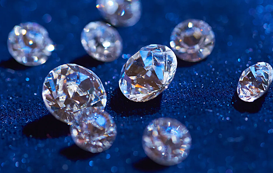Жительница Саратова осталась без 34 тыс рублей из желания купить бриллианты в интернете