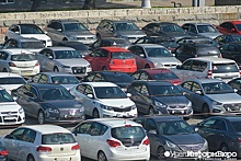 В Екатеринбурге намерены на 25% сократить площадь парковок вдоль новостроек
