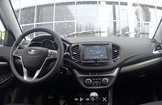 LADA Vesta поступила в автосалоны Болгарии