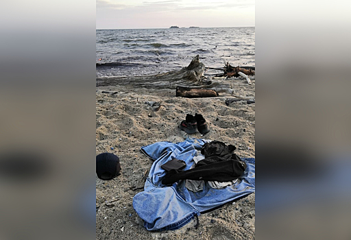 Остались портмоне и одежда: мужчина загадочно исчез у Обского моря