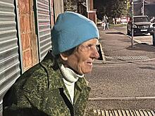 Полиция передала медикам бабулю, которую нашли на улице в Краснодаре