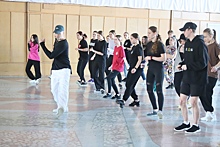 Омские студенты возьмут уроки танцев и вокала у столичных экспертов