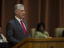 Медведев поздравил Диас-Канеля с избранием председателем Госсовета Кубы