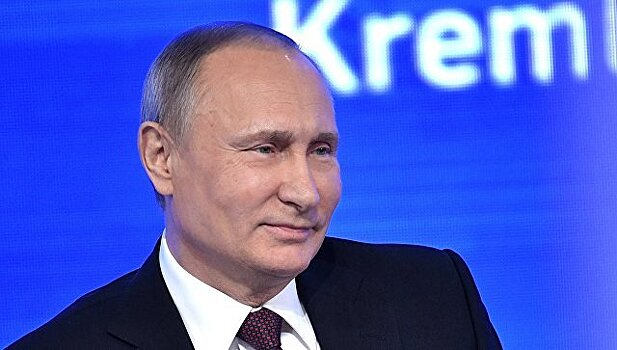 "Похабщина": Песков о снимке Путина с макияжем