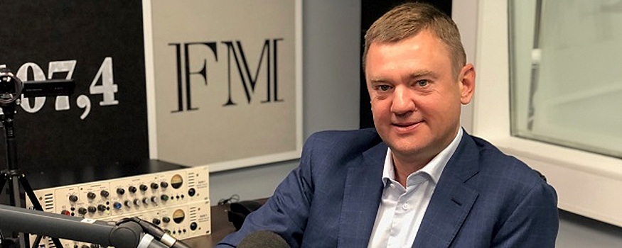 Поляков не ответил на острые вопросы петербуржцев в рамках «губернаторского» прямого эфира