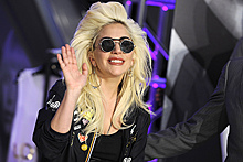 Леди Гага возглавила чарты российского iTunes