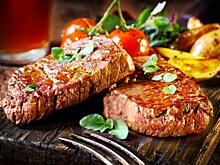 Найдена связь между поеданием мяса с хрустящей корочкой и болезнями сердца