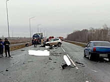 В Башкирии бензовоз на скорости влетел в Toyota