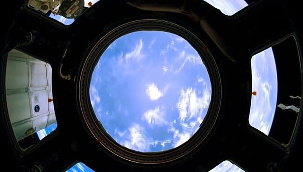 На МКС астронавты опять "летают" в российский туалет