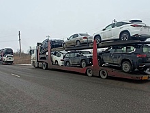 На Ставрополье таможенники задержали партию люксовых авто на 200 млн рублей