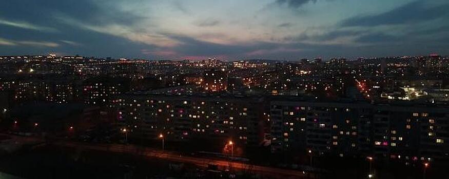 Жители Красноярска пожаловались на рекламу и яркое освещение ночью