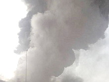 Крупный пожар охватил магазины на востоке иракской столицы