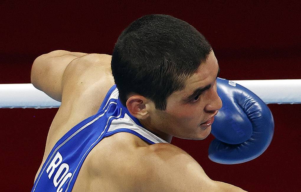 Боксер Батыргазиев вышел в финал Олимпиады