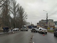 Трое взрослых и 3-летний малыш пострадали во время аварии в Костроме