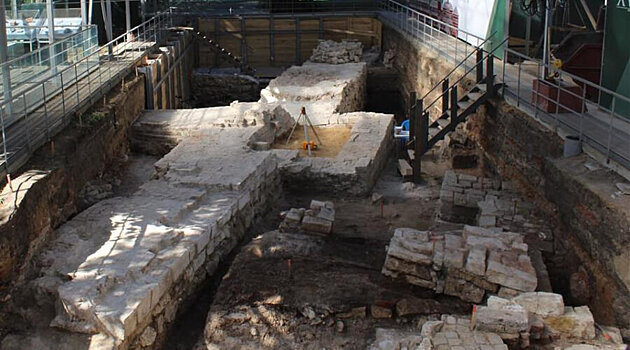 Археологи откопали на территории Кремля усадьбу XIV-XVI веков