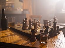 «Похмельный гамбит» - удивительная история шахматного клуба