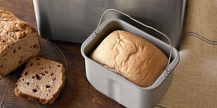 Эксперт опроверг пять популярных мифов о приготовлении домашнего хлеба в хлебопечке