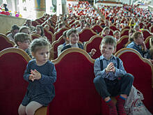 Детям показали праздничный концерт в храме Христа Спасителя