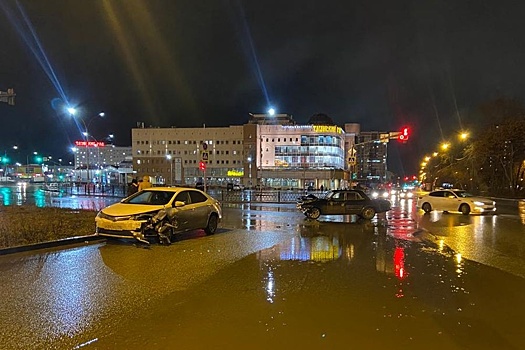 В Екатеринбурге двое детей пострадали в ДТП