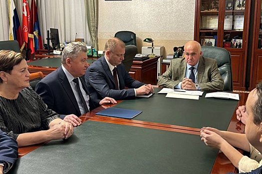 Костромской губернатор Сергей Ситников обсудил итоги года с областной думой