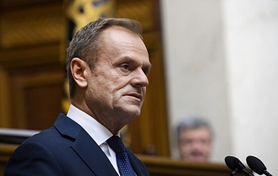 Туск отказался выдать Германии украинского террориста "из чувства приличия"