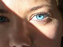 Врач предупредил: солнечный свет может навредить зрению