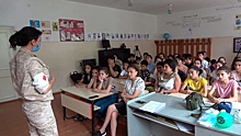 Миротворцы РФ провели интерактивный урок в школьном лагере Аскеранского района в Карабахе