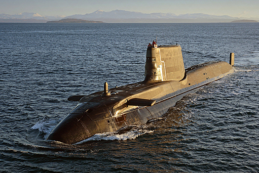 The Sun: секретные чертежи подводной лодки нашли в туалете британского паба