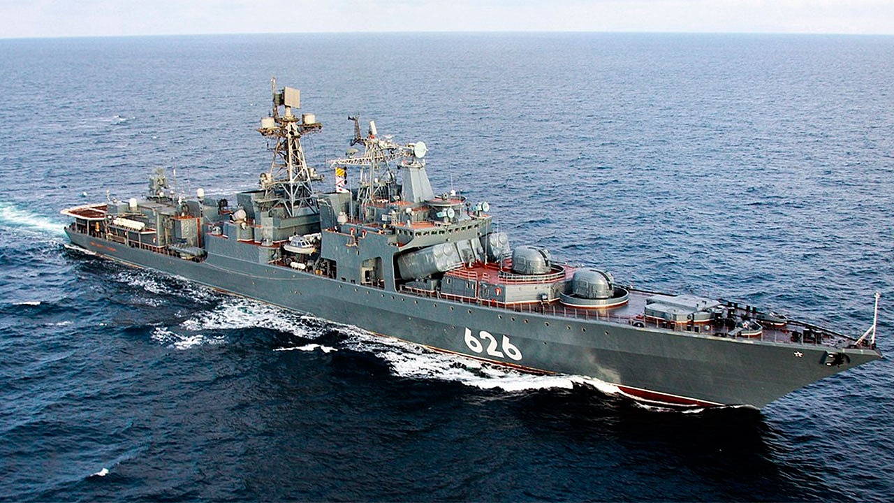 Две группы захвата и один вертолет: адмирал Сиденко рассказал об одной из первых встреч российских моряков и сомалийских пиратов