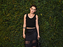 Кристен Стюарт, Николь Кидман, Лили Коллинз и Наоми Уоттс на ужине Chanel и Чарльза Финча перед «Оскаром»