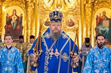 Архангельский митрополит Корнилий совершил первую литургию в Архангельске