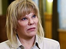 Дочь великого режиссера, ставшая чужой в родном театре: карьера Александры Захаровой