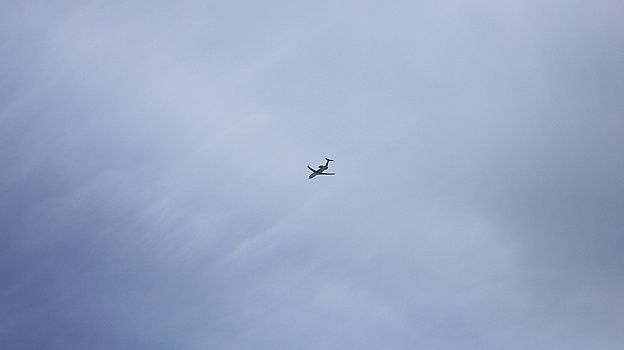 Самолёт из Красноярска приземлился в Новом Уренгое с поврежденным шасси