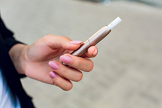 Электронные сигареты и кальяны приравняли к табачным изделиям