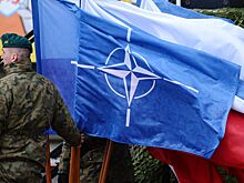 У парламента Швеции подняли флаг НАТО