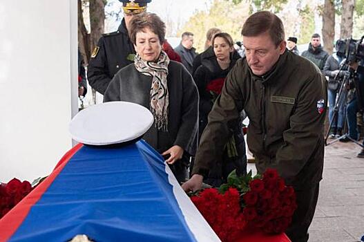 Андрей Турчак почтил память двух морпехов, погибших в СВО