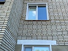 Состояние мальчика, выпавшего из окна в Кузнецке, остается тяжелым