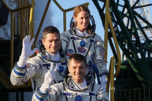 Космонавты Кононенко и Чуб установили рекорд по продолжительности полета на МКС