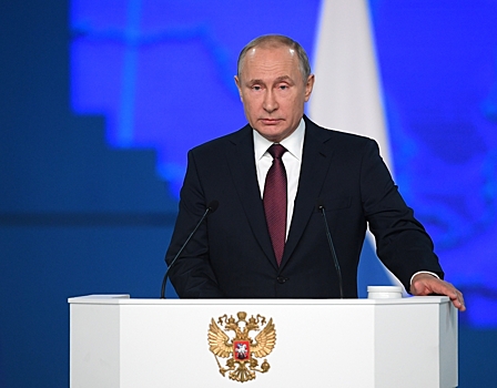 Владимир Путин предложил платить учителям миллион рублей за переезд в села