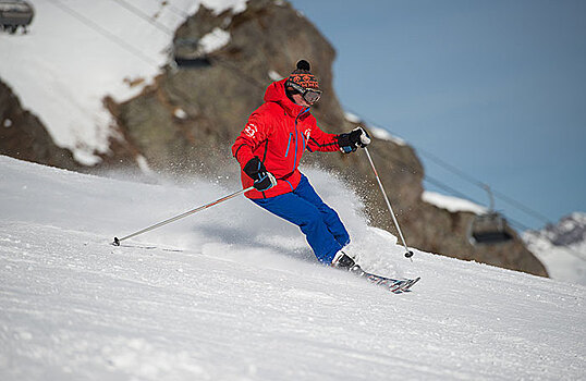 От Донбая до Альп: куда поехать россиянину покататься на лыжах?