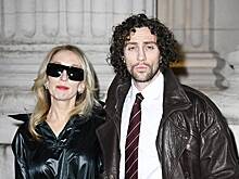 Образы 35-летнего актера и его 58-летней жены на показе разгневали фанатов