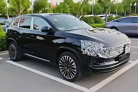 Новый кроссовер Exeed TXL с дизайном Porsche заметили в Китае