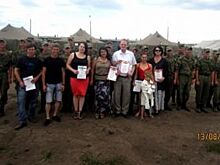 Артисты Чапаевска выступили на лагерных сборах военных химиков