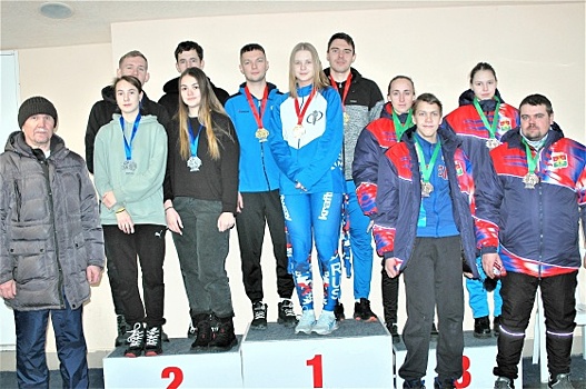 Конькобежцы разыграли медали областного «Праздника Севера-2023»