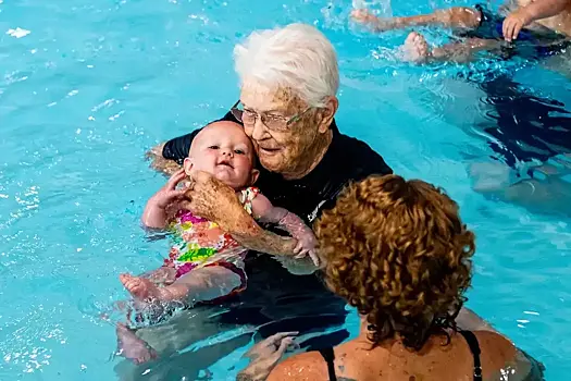 102-летняя женщина назвала причину долгой жизни