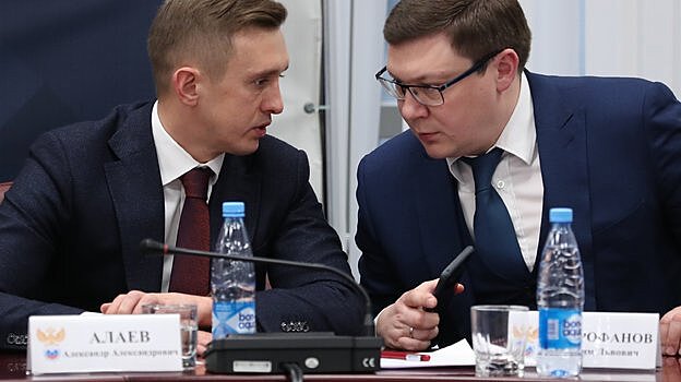 "СЭ": награждать возможного чемпиона России в Краснодаре будет Алаев, в Санкт-Петербурге — Митрофанов