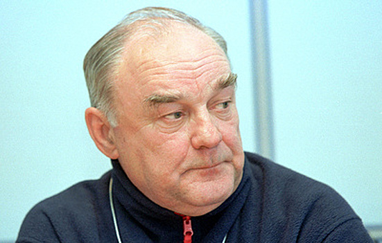 "При нем хоккей с мячом в 90-х выживал и развивался". Альберт Поморцев отмечает 85-летие