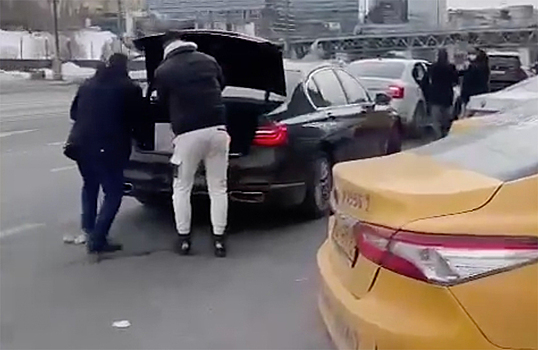 Суд арестовал трех обвиняемых в похищении мужчины на юге Москвы