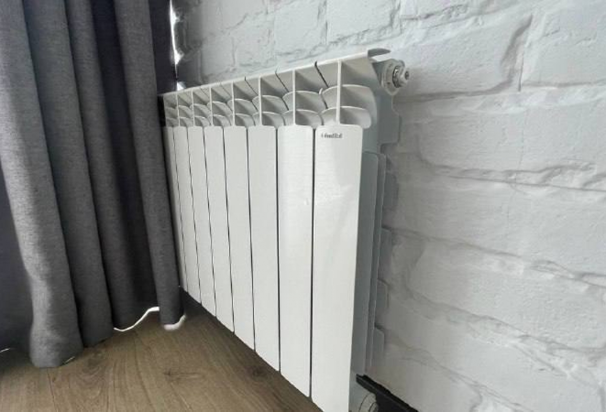 Коммунальная авария в Омске: жители мерзнут, дороги залиты кипятком