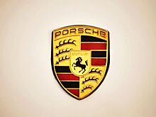 Рабочих Porsche попросили отказаться от премий для поддержки местных больниц